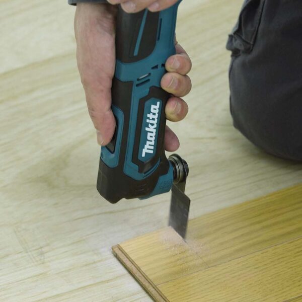 may-cat-da-nang-dung-pin-makita-tm30dsye2