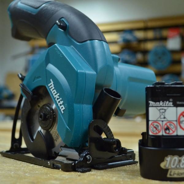 may-cua-dia-chay-pin-makita-hs300dz_2