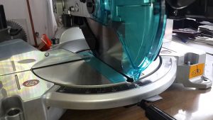 huong-dan-su-dung-may-cat-sat-makita-1