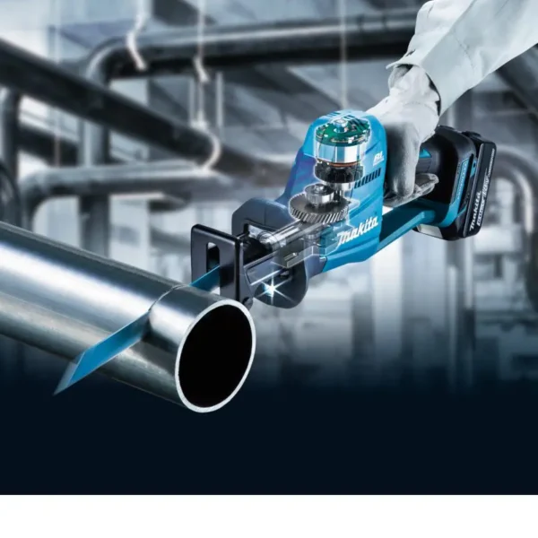 Máy cưa kiếm dùng pin Makita DJR189Z