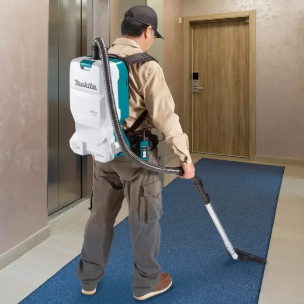 Máy hút bụi đeo vai dùng pin Makita DVC660Z