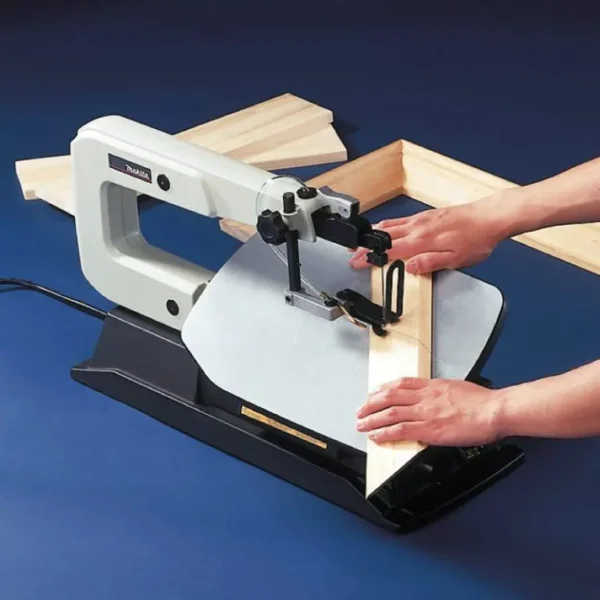 Máy cưa lọng bàn Makita SJ401