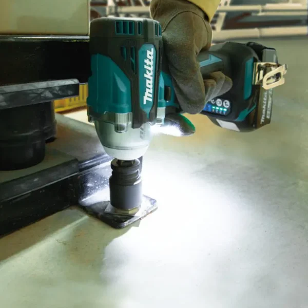 Máy siết bu lông dùng pin Makita DTW300XVZ
