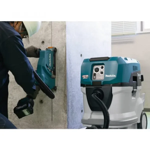 Máy hút bụi dùng pin (khô và ướt) Makita VC006GMZ