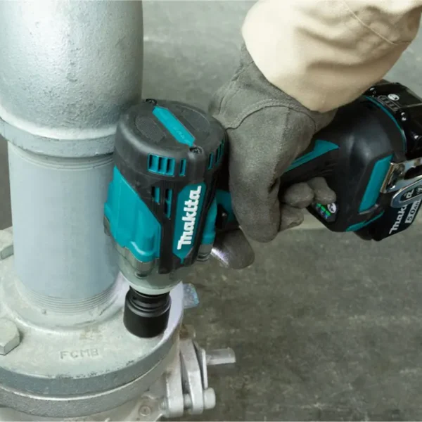 Máy siết bu lông dùng pin Makita DTW300XVZ
