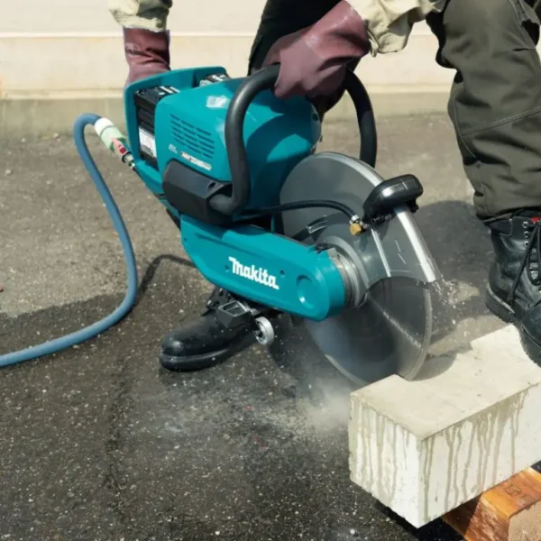 Máy cắt bê tông dùng pin Makita CE001GZ01