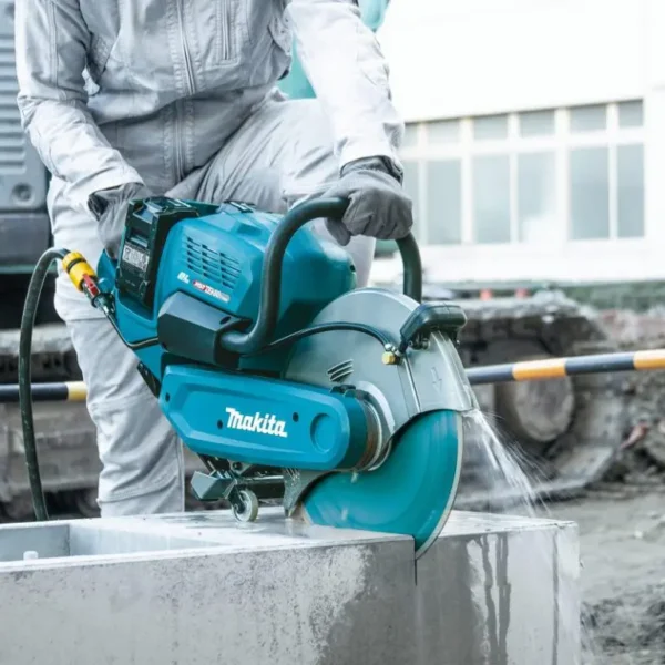 Máy cắt bê tông dùng pin Makita CE001GZ01