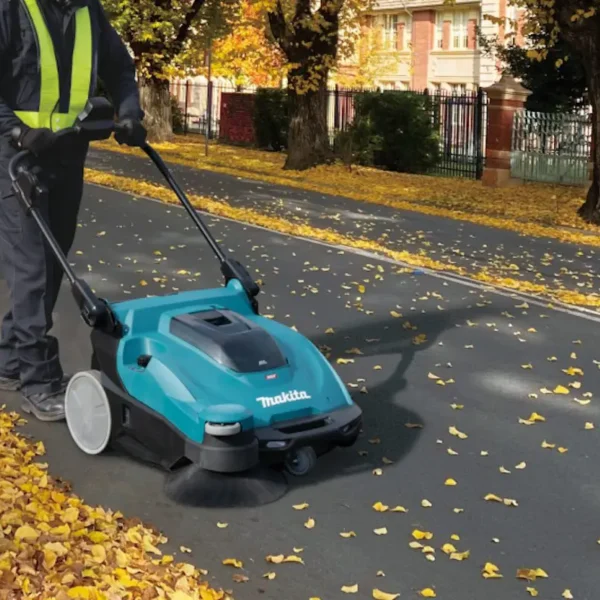 Máy quét rác đẩy tay dùng pin Makita VS001GZ