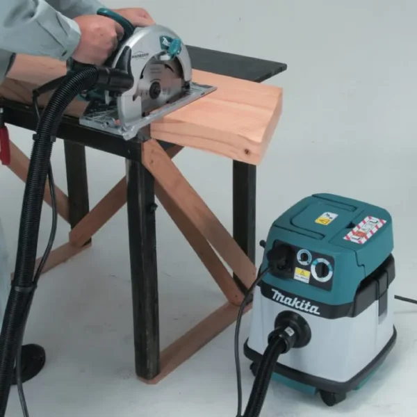 Máy hút bụi (khô và ướt) Makita VC1310LX1