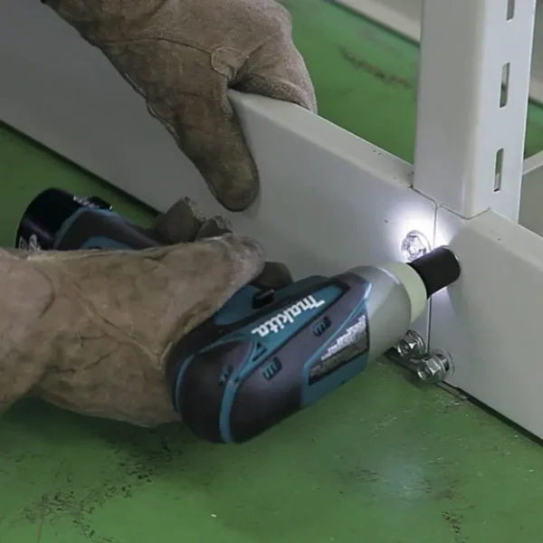 Máy siết bu lông dùng pin Makita TW100DZ