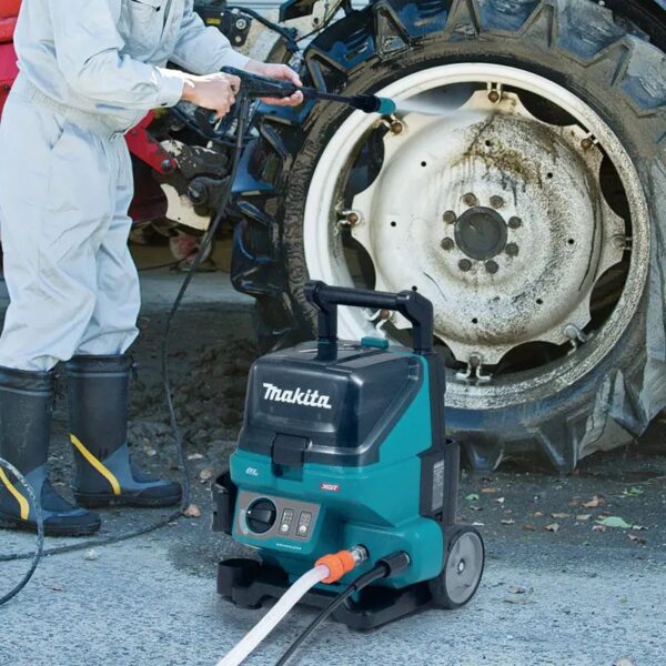Máy xịt rửa áp lực cao dùng pin Makita HW001GZ